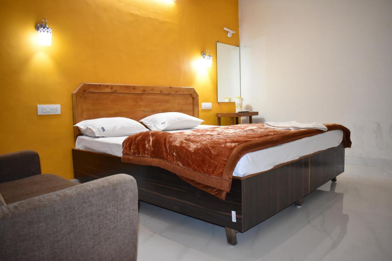 Hotel Sri Balaji Ooty Eksteriør billede